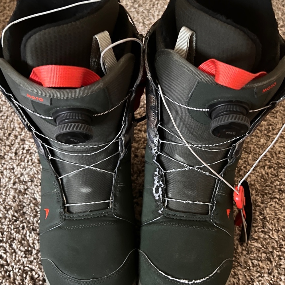 SHOES BURTON MOTO BOA - DARK GREEN/CAMO - MEN´S snowboard boots size US 10
